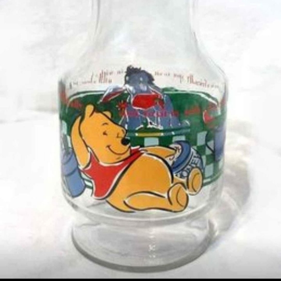 Winnie The Pooh and Eeyore Vintage Anchor Hocking Glass carafe - Picture 8 of 9